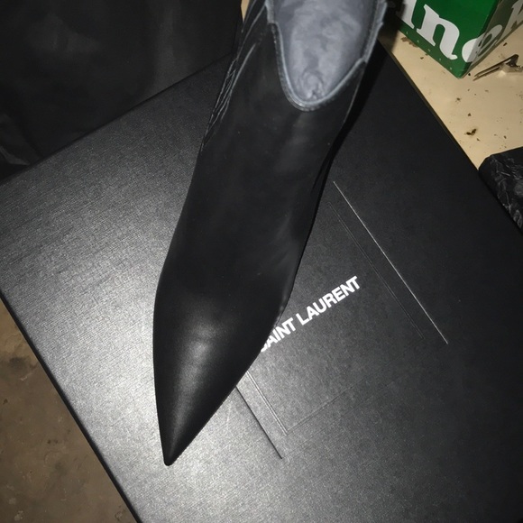 Saint Laurent - Picture 4 of 4